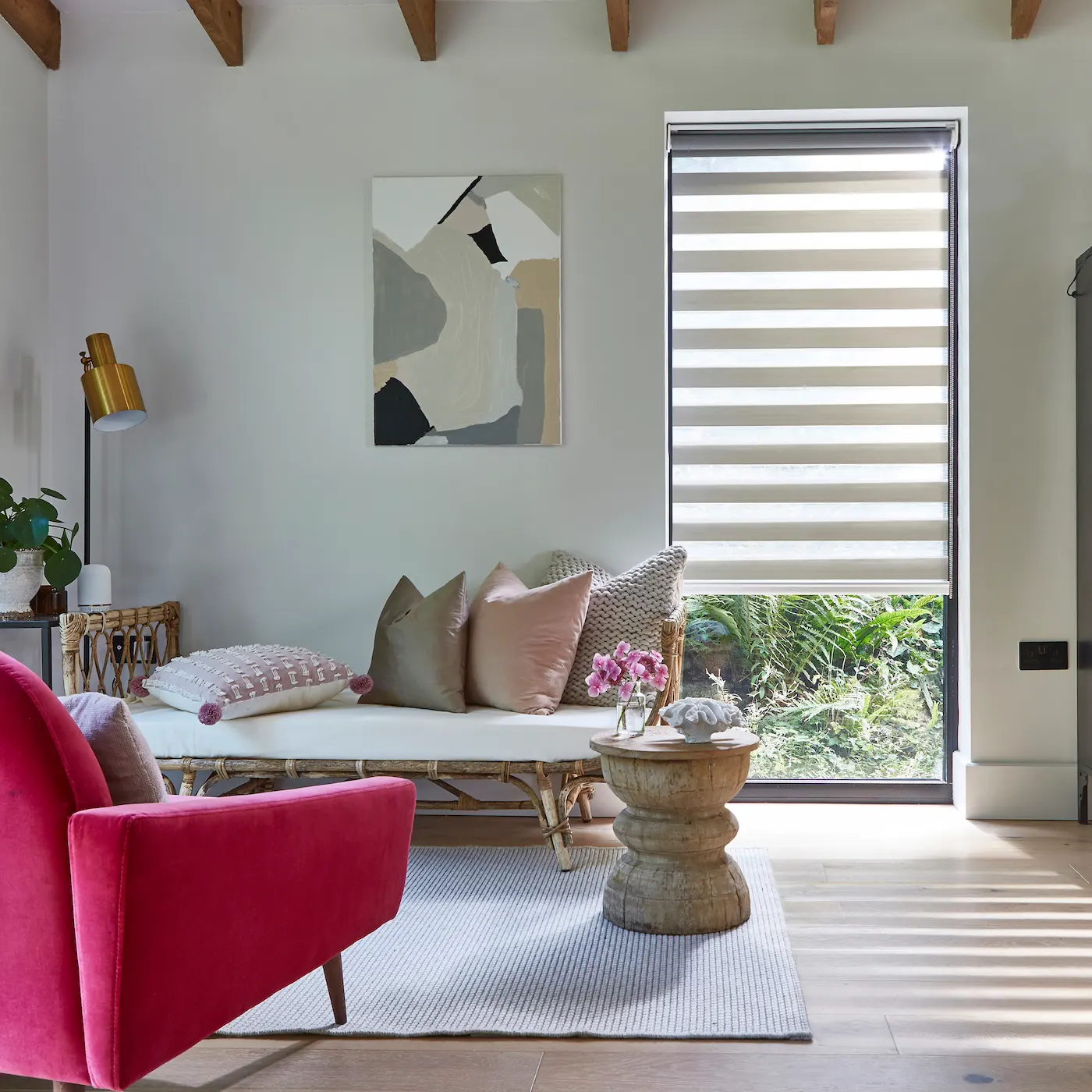 Day and night blind with sheer and solid bands – Perry Barr Blinds